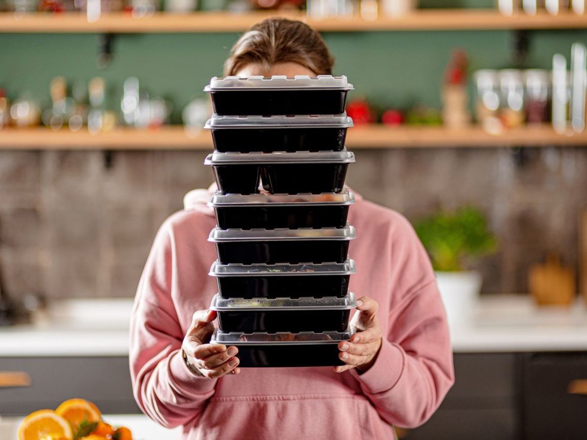 Проект с доставкой готовой еды от «Вкусвилла» запустил сервис корпоративного питания