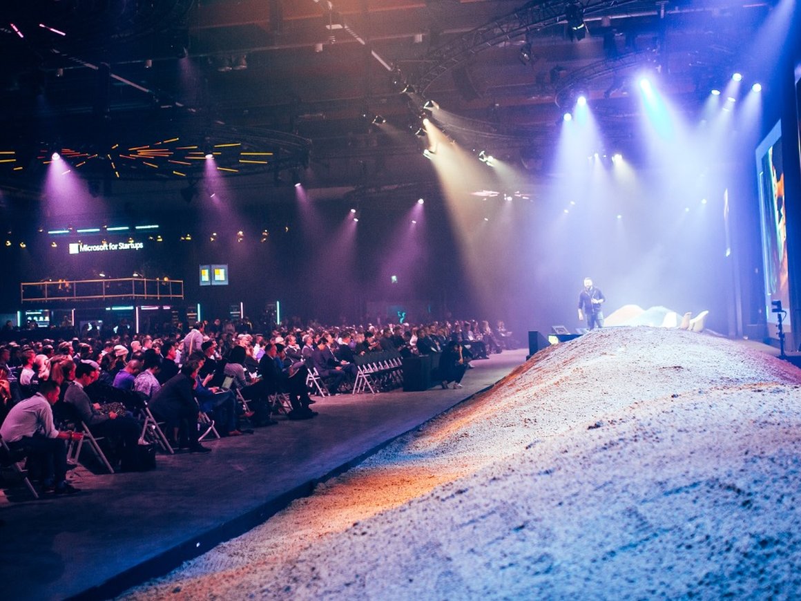 Платформа для релокации IT-специалистов Immigram получила главный приз Slush Pitching Competition