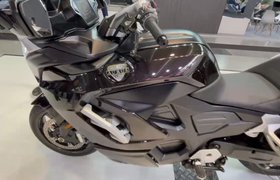 Глава Минпромторга анонсировал серийное производство российских электромотоциклов Aurus Merlon