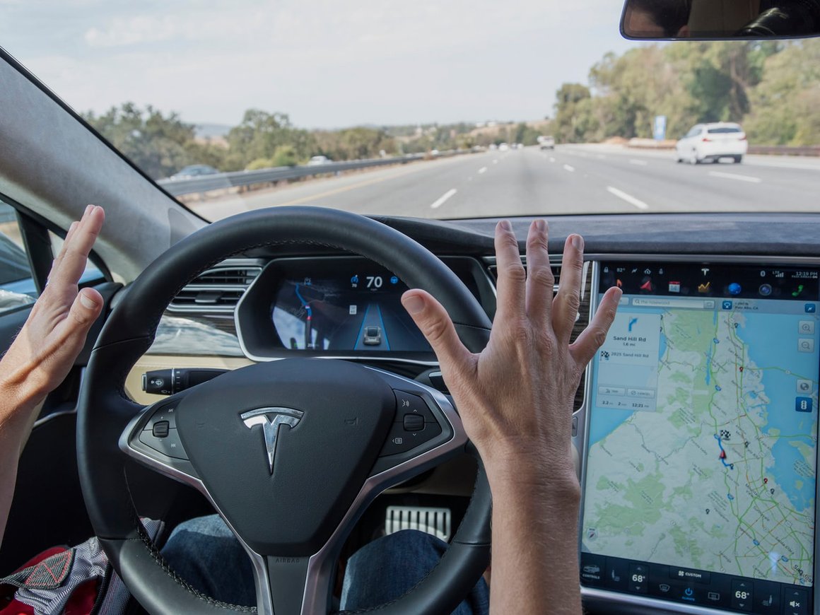 The Guardian: «Прибыль в казну от погашения штрафов снизится в разы по вине законопослушных роботов»