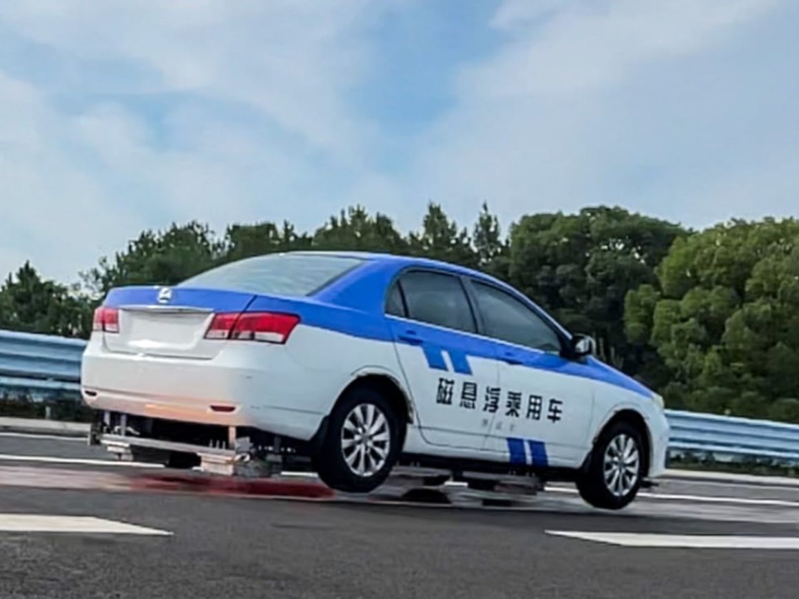В Китае протестировали «летающие» автомобили