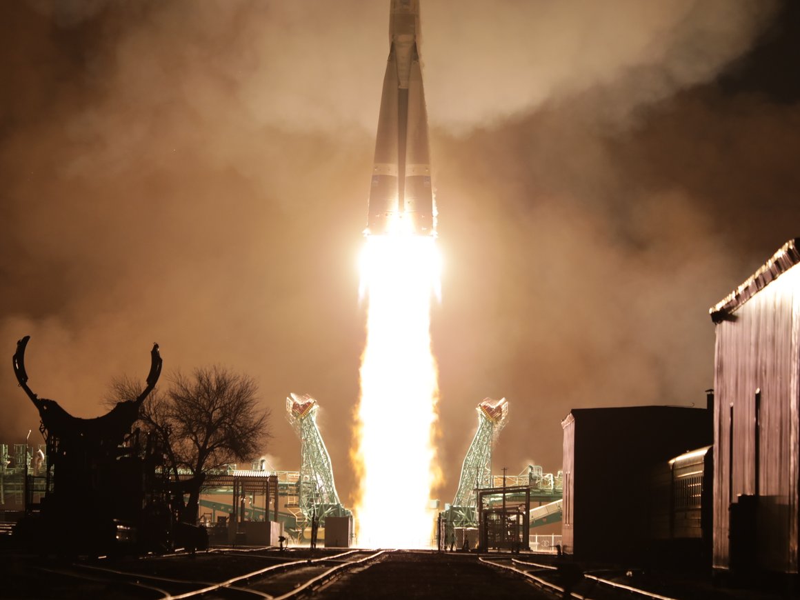 Ракета-носитель «Союз-2.1б» с 36 британскими спутниками связи OneWeb стартовала с Байконура