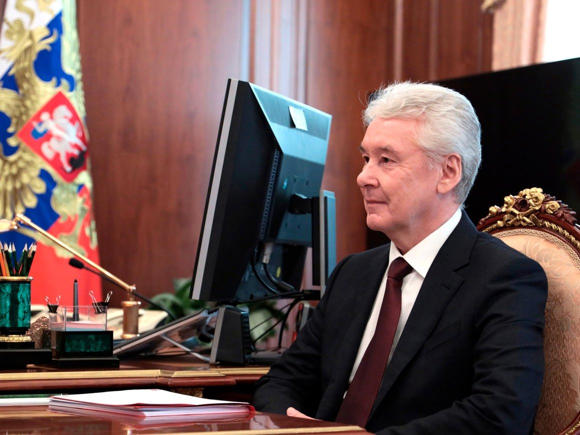 Собянин объяснил, почему сделал выбор в пользу нерабочих дней вместо QR-кодов