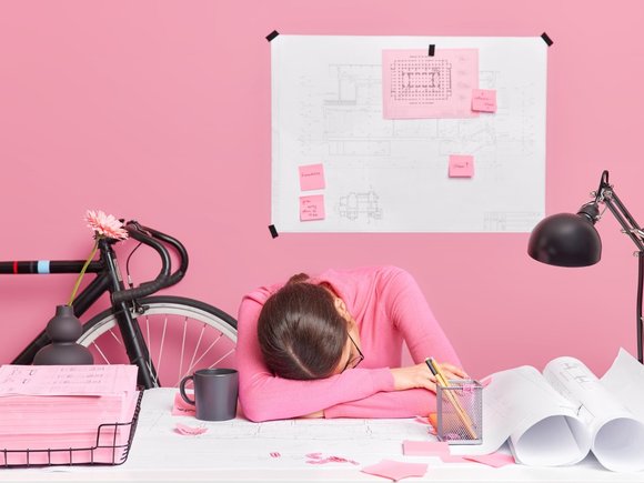 Прокрастинация: что это такое, почему она вредна для бизнеса и как с ней справиться