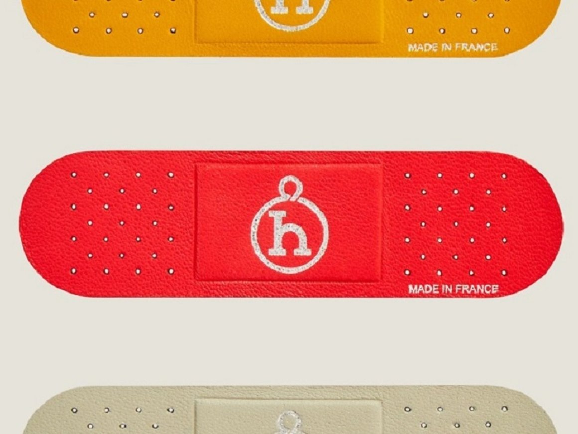 Дом моды Hermes представил кожаный пластырь для заклеивания камеры ноутбука за $125