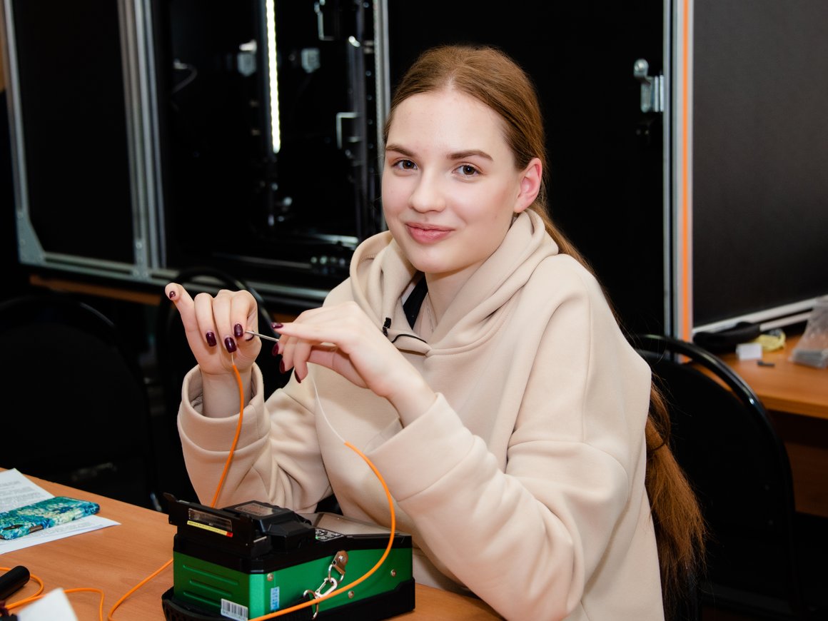 Второкурсница из Москвы создала дисплей панорамного отображения