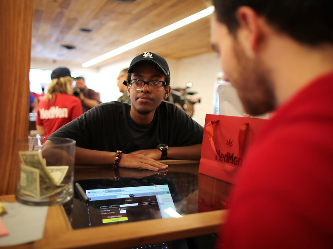 Стартап MedMen стал первым марихуанным «единорогом» с оценкой в $1 млрд