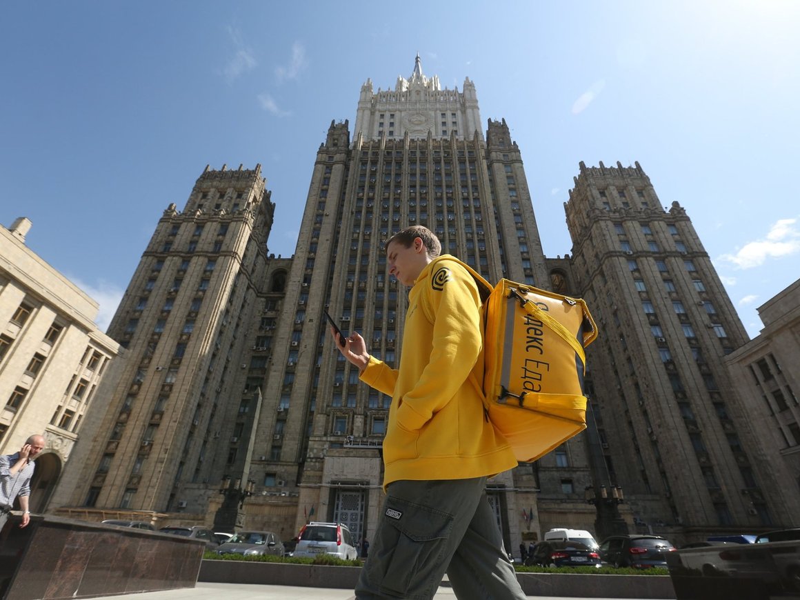 «Яндекс.Еда» ввела сервисный сбор с клиентов