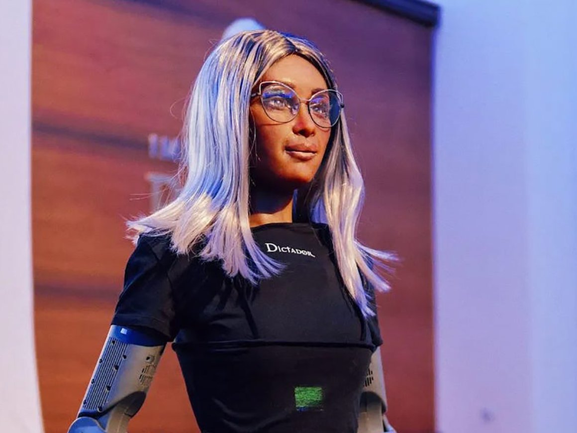 Польская компания назначила CEO женщину-робота с ИИ