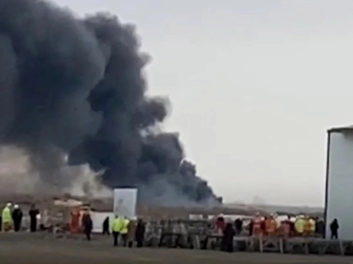 В Казахстане упал летевший в Грозный пассажирский самолет