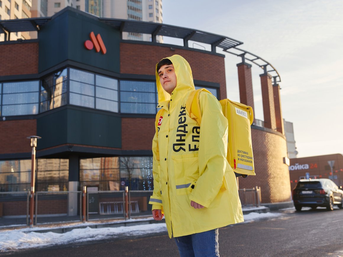 «Яндекс.Еда» и Delivery Club запустили доставку из «Вкусно — и точка»