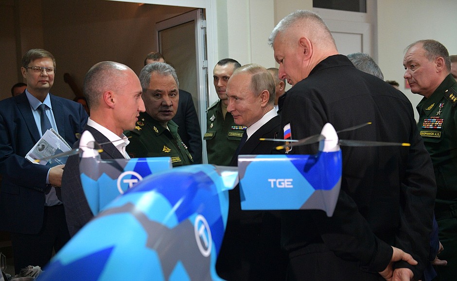 Бизнесмен Рашкин, показавший Путину инновационный конвертоплан, создал стартап с Тимати
