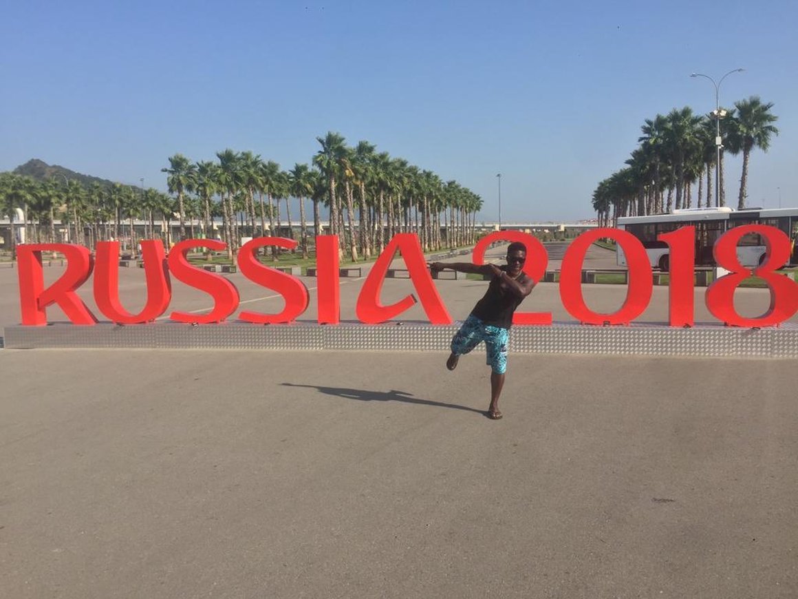 Карьера в России глазами африканца: «Не признаюсь, что работаю курьером в магазине для взрослых»