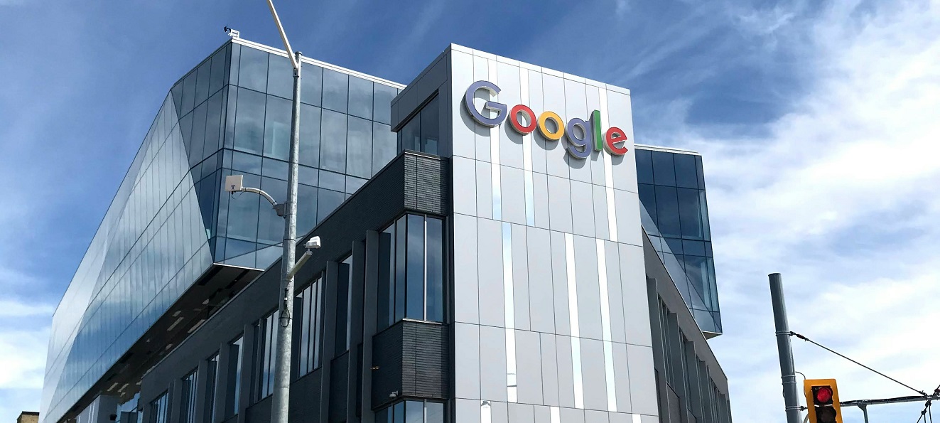 Дональд Трамп обвинил Google в преступной выдаче «только плохих» поисковых запросов о нем