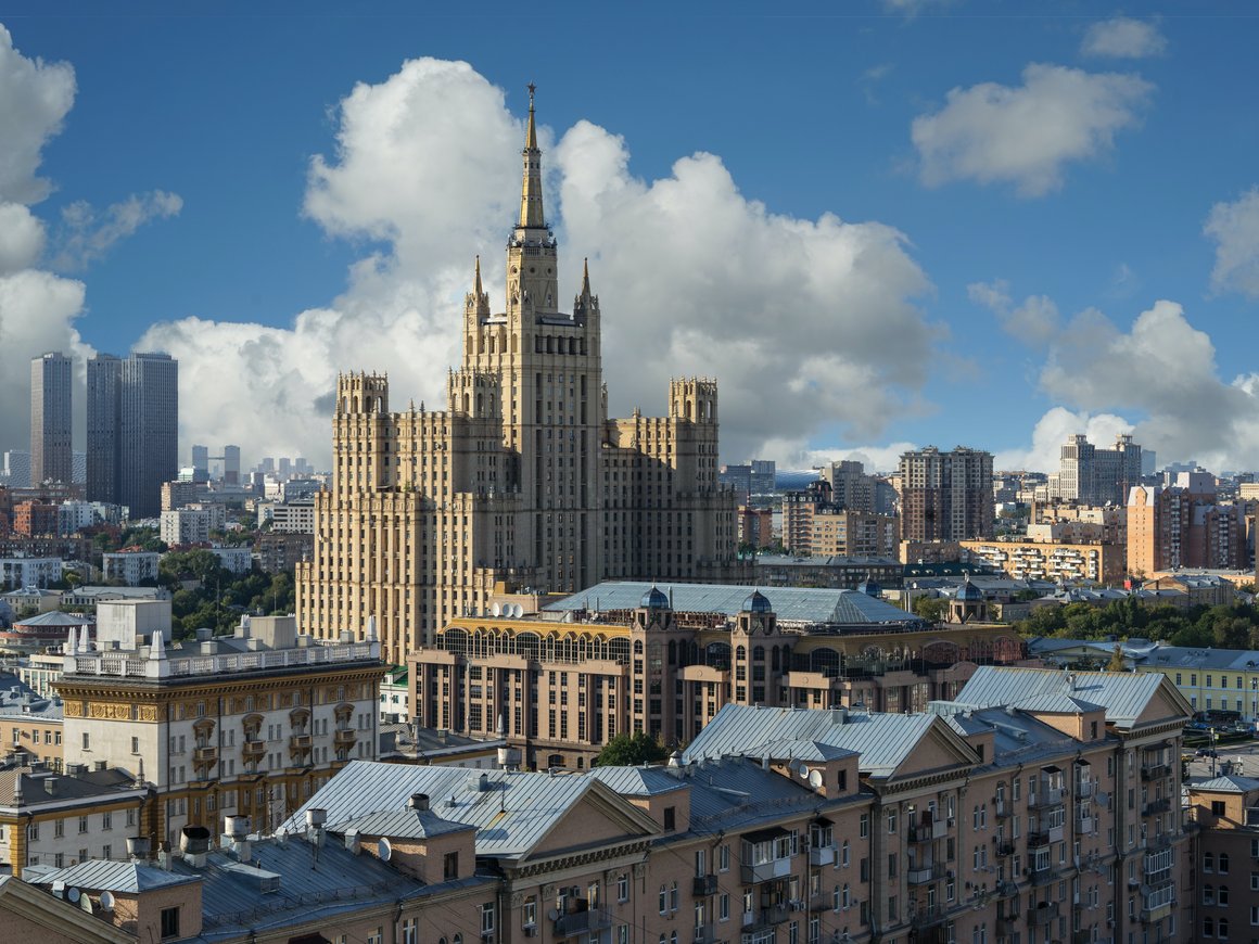 MAPS.ME и Мостуризм опубликовали пять тематических путеводителей по Москве