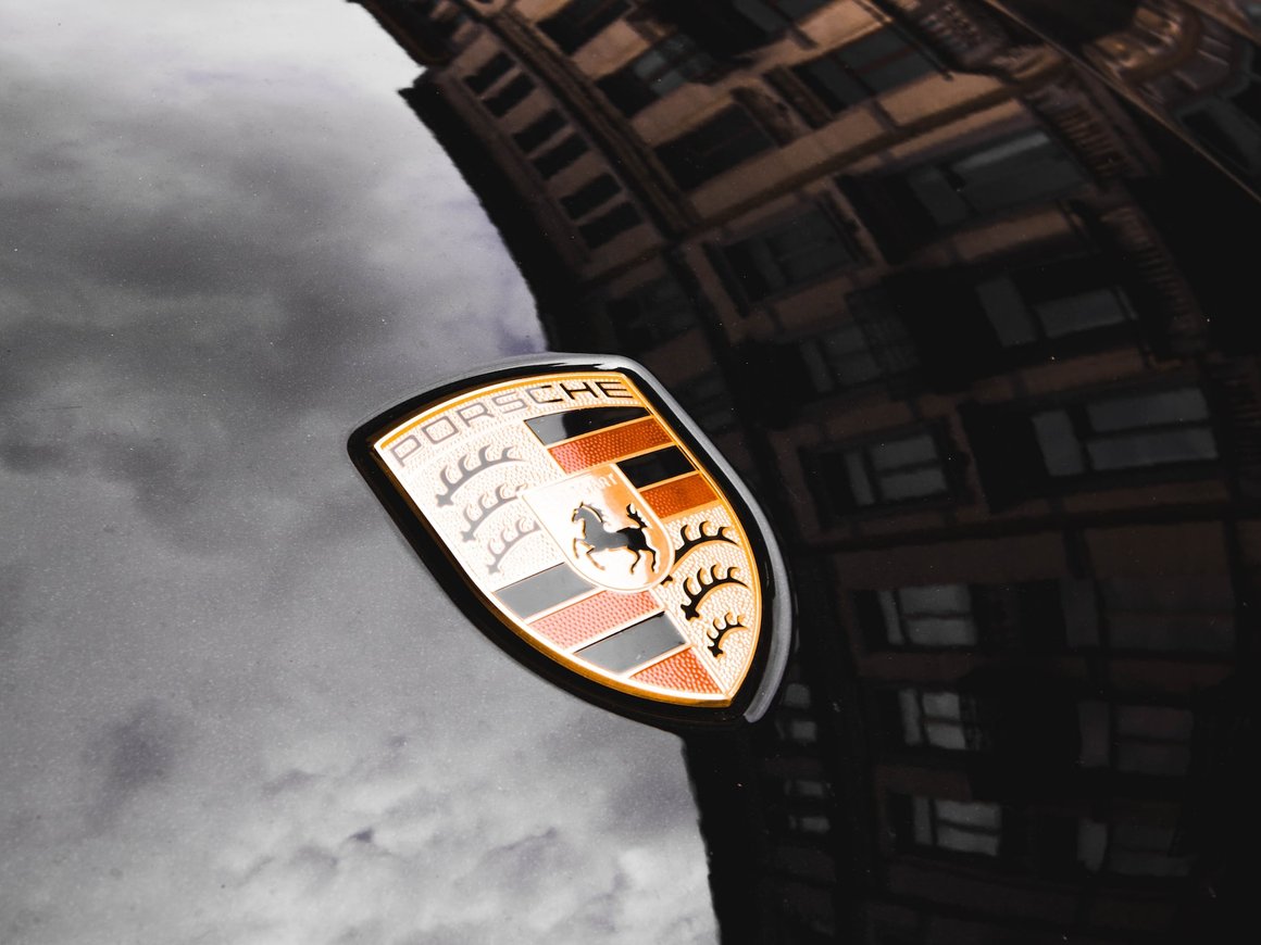 Volkswagen привлек €9,4 млрд в ходе первичного публичного размещения акций Porsche