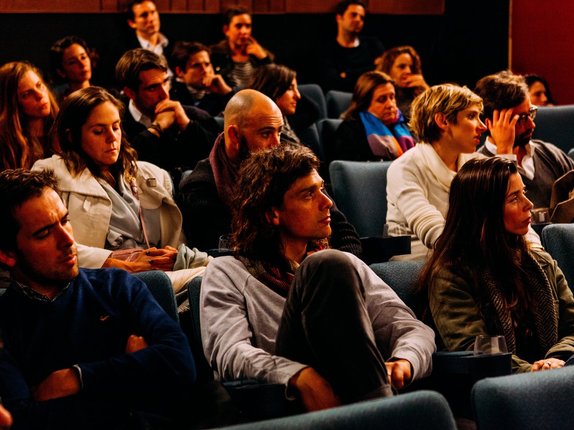 Основатель «Like Центра» пригрозил создать «список балаболов» после сравнения рекламы своих курсов с «пирамидой»