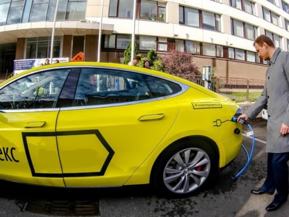 «Яндекс» запустит собственный сервис каршеринга «Драйв»