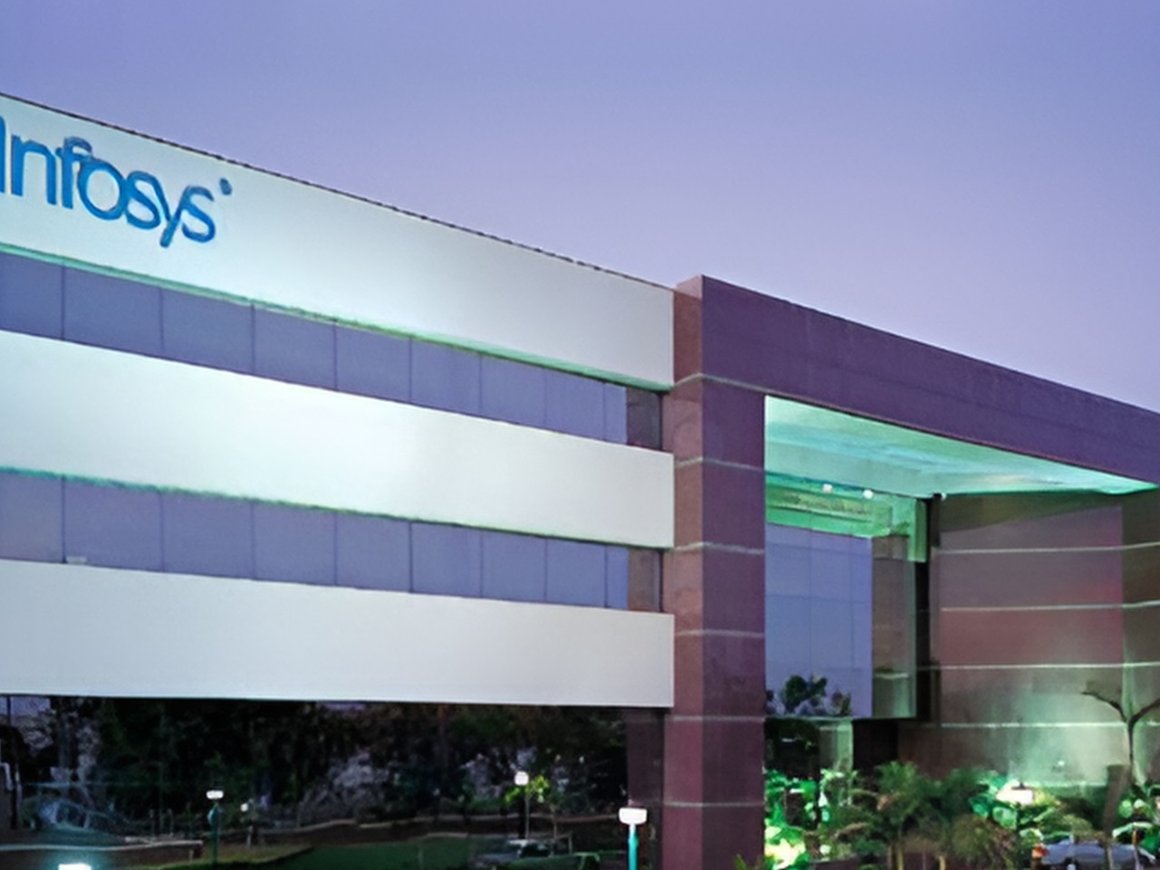 Индийская ИТ-компания Infosys осталась в РФ после заявлений об уходе
