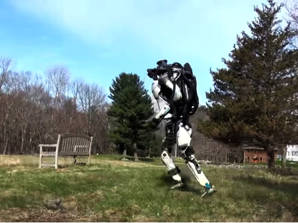 Видео: робот Boston Dynamics научился бегу с преодолением препятствий
