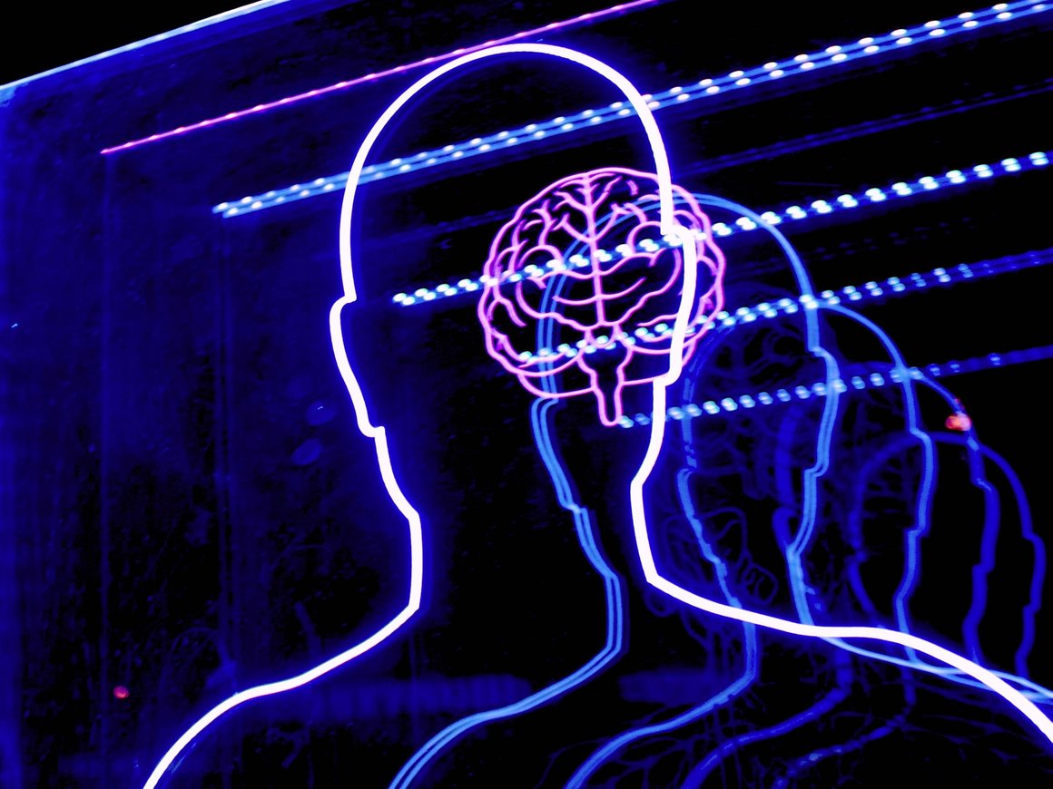 «Утечка мозгов» из IT и финтеха России ускоряется и вредит экономике страны — Business Insider