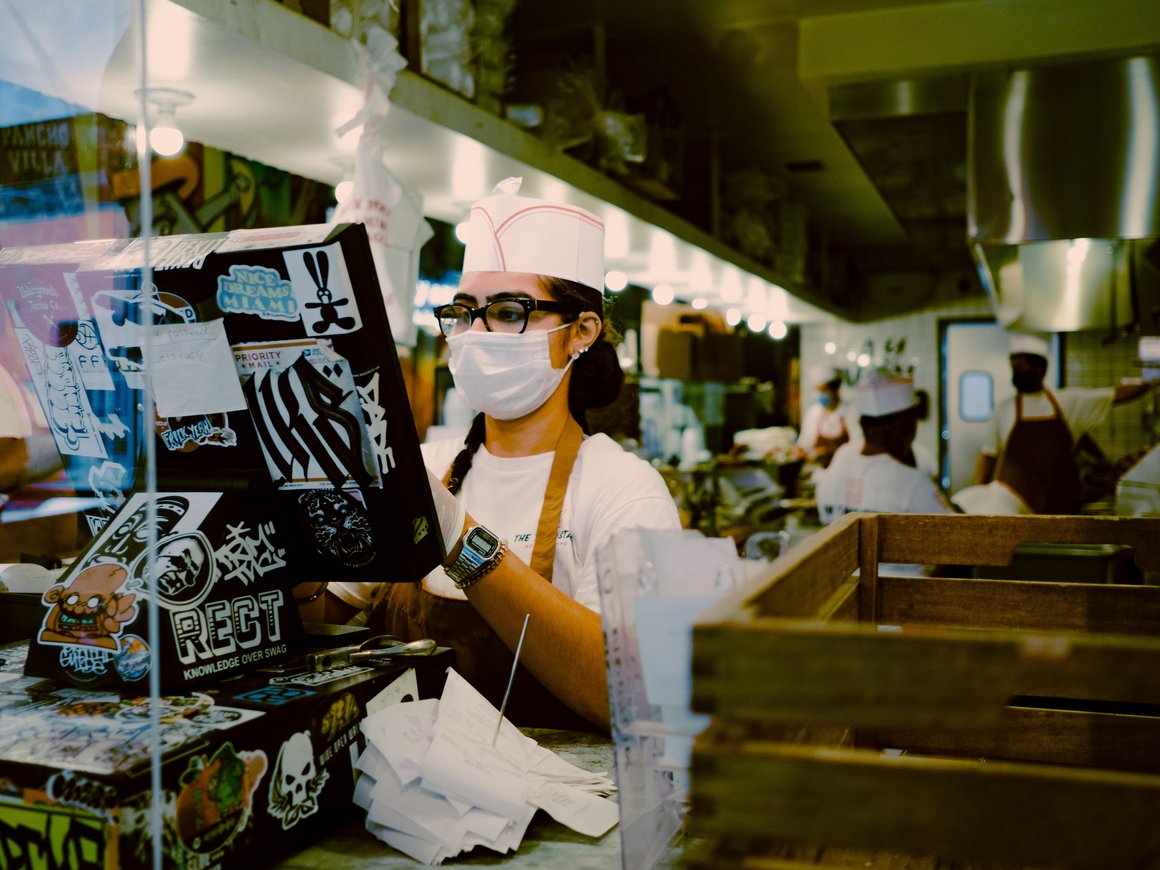 Ритейлеры столкнулись с дефицитом администраторов и кассиров