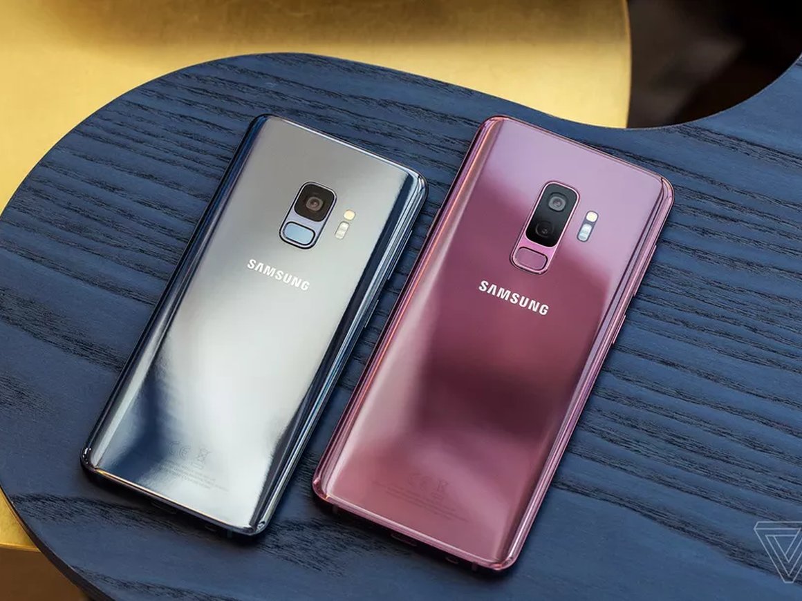 Samsung Galaxy S9, Nokia 8119 и AR-эмодзи: лучшие и худшие новинки выставки Mobile World Congress 2018
