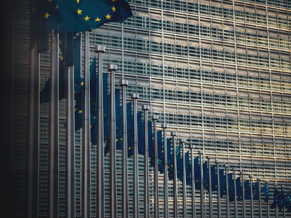 Евросоюз согласовал первый в мире свод правил по регулированию искусственного интеллекта