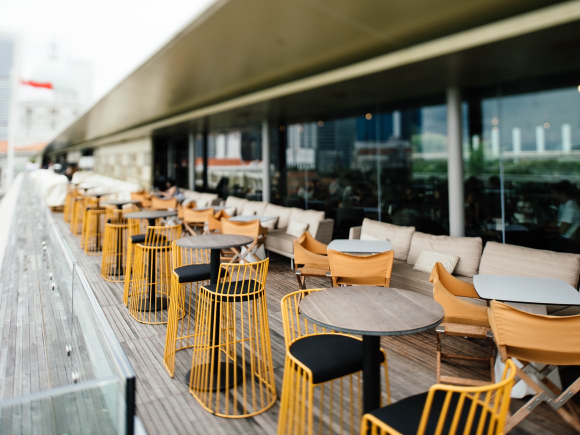 Рестораторы рассказали о работе летних веранд в Москве