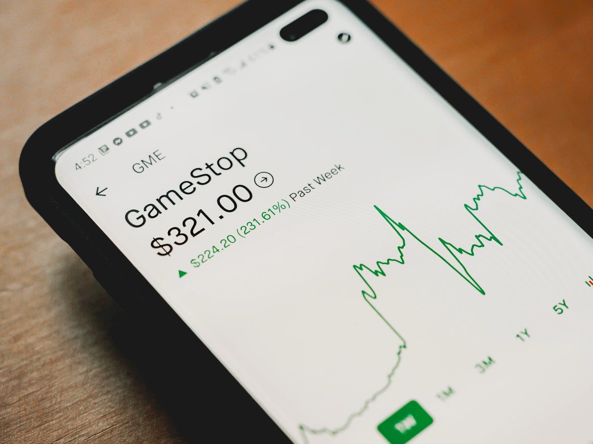 На лидера трейдеров Reddit подали в суд из-за GameStop