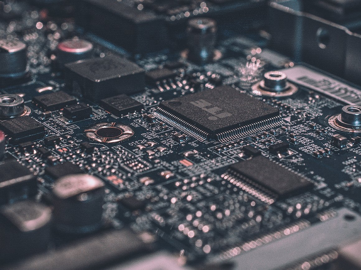 Признаки квантового бума, ИИ на биржах и государственная цифровая валюта в Китае — TechTrends-дайджест