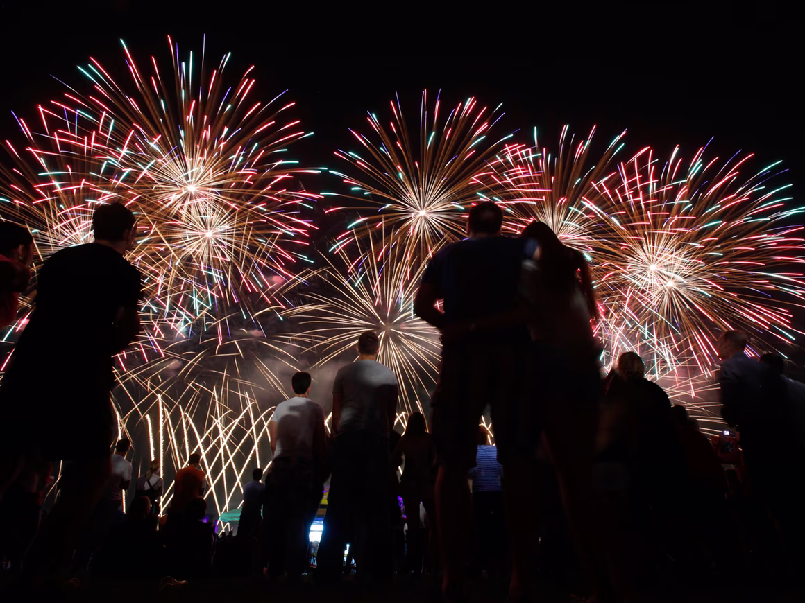 Что смотреть на Дне города в Москве и куда от него скрыться: гид по выходным от Rusbase