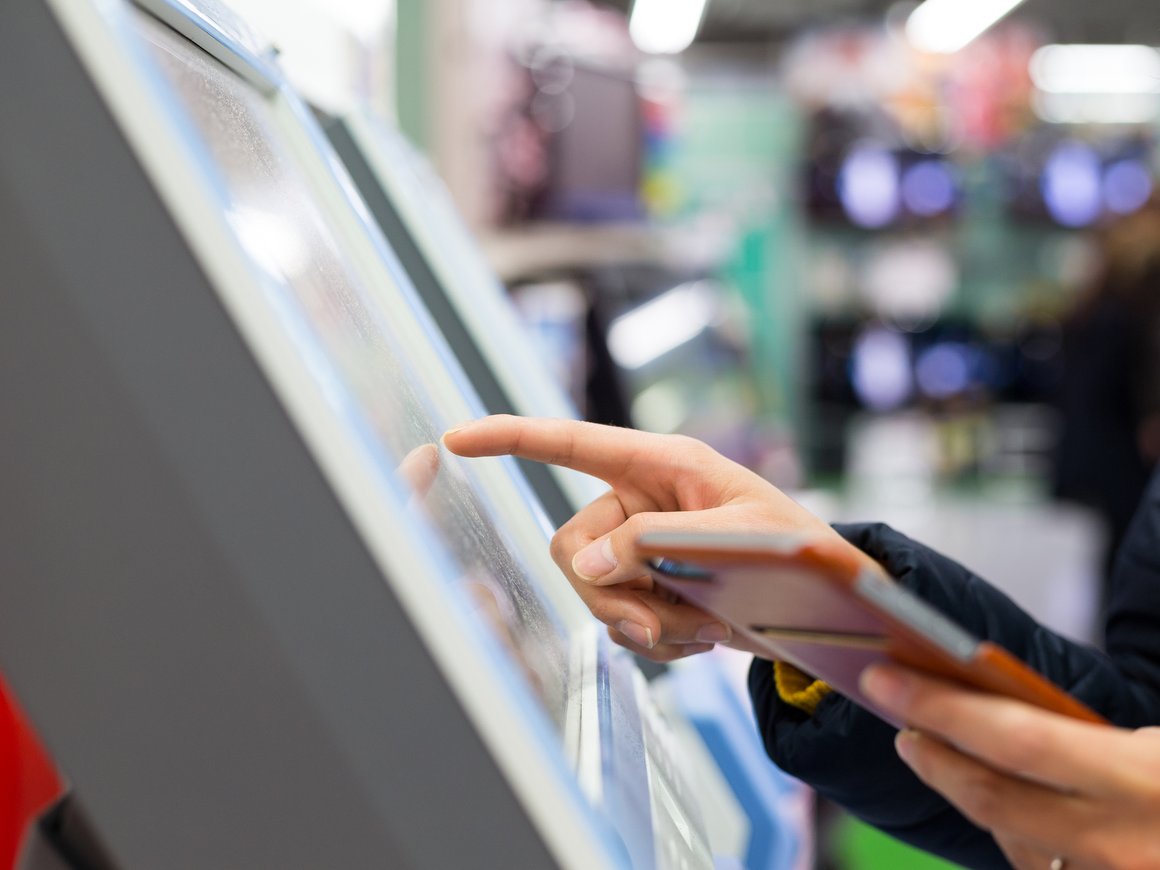 В России запретят анонимное пополнение электронных кошельков