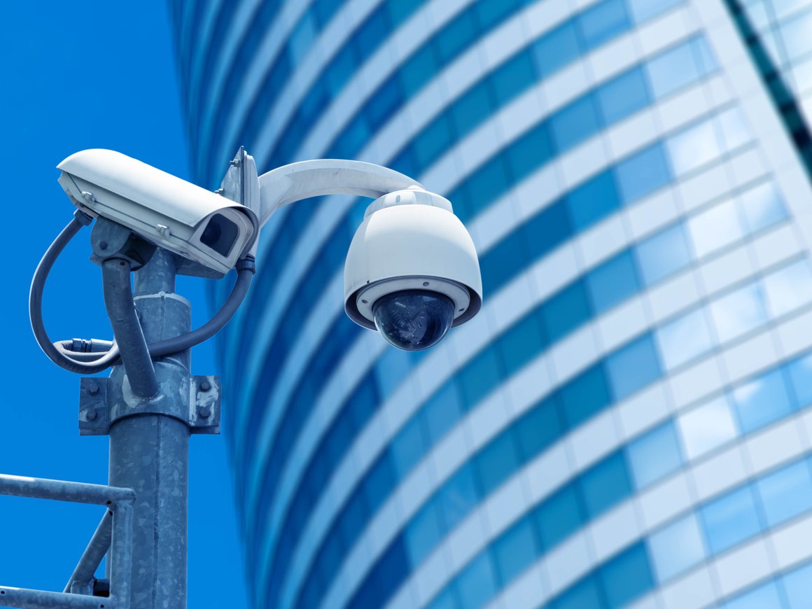 Искусственный интеллект: технология для тотальной слежки или универсальный инструмент для бизнеса