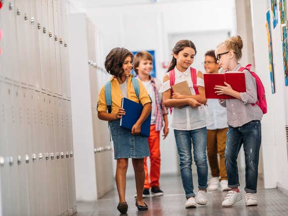 Тренд: зачем компании работают со школьниками