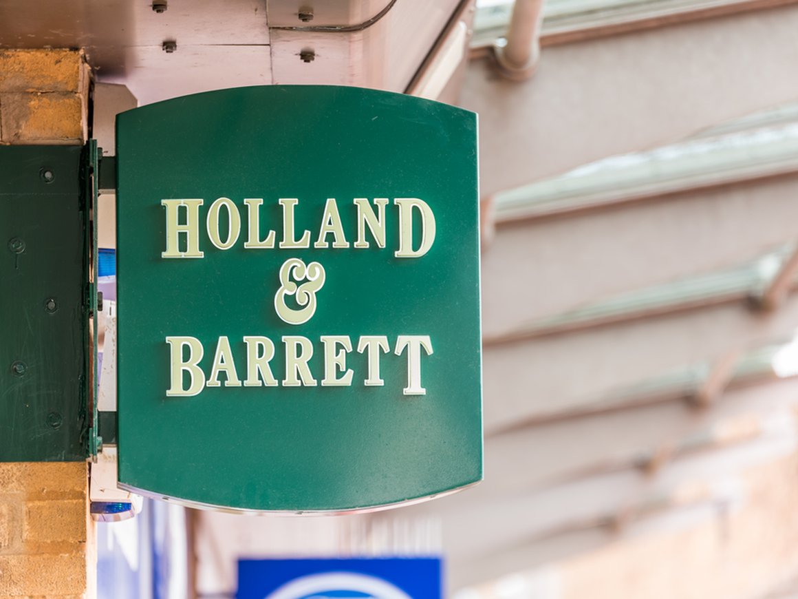 Фридман намерен запустить в России британскую сеть здорового питания Holland & Barrett