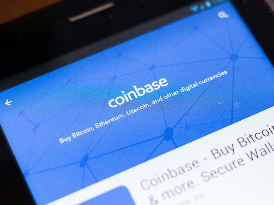 На второй день после выхода на биржу: акции Coinbase продолжают рост