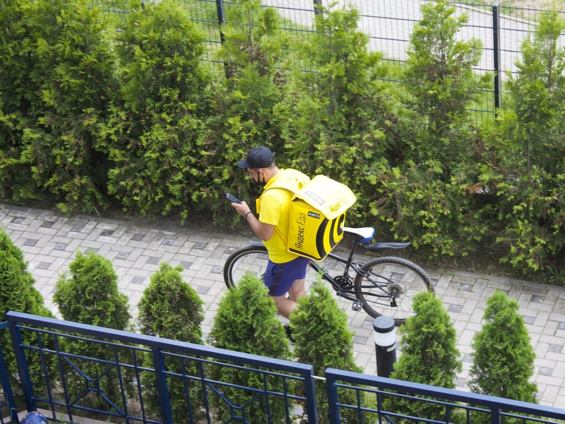 Заказы из «Яндекс.Еды» можно будет оплатить по факту доставки