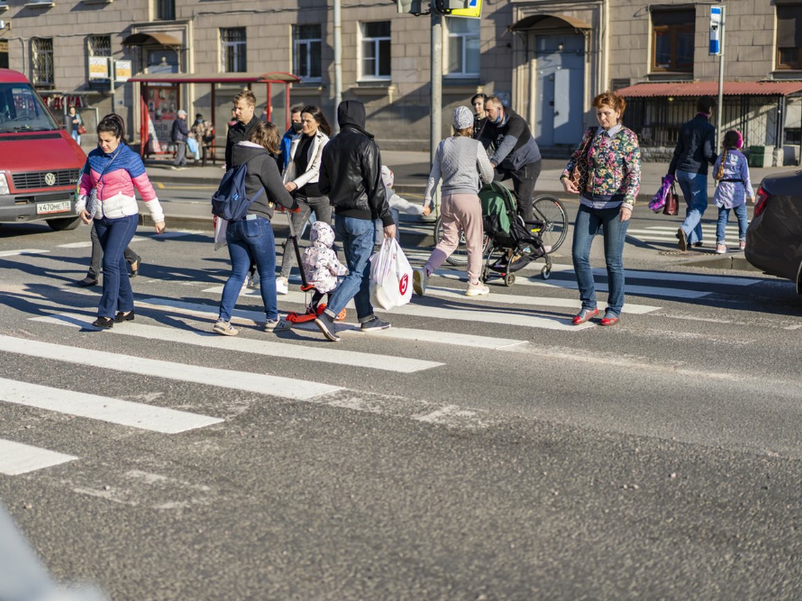 В Ленобласти ввели обязательную вакцинацию для сферы услуг