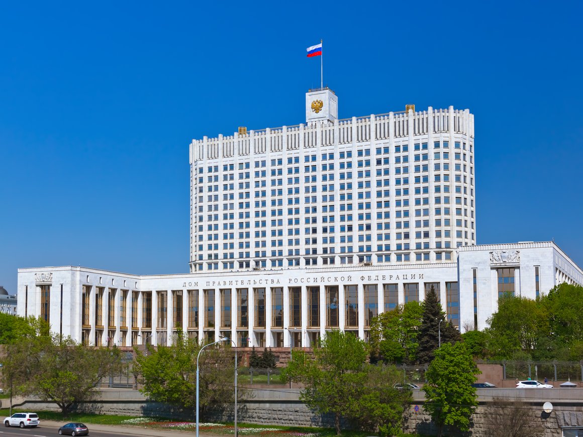 «Есть несостыковки»: в Минцифры хотят разрешить удалять предустановленные отечественные приложения