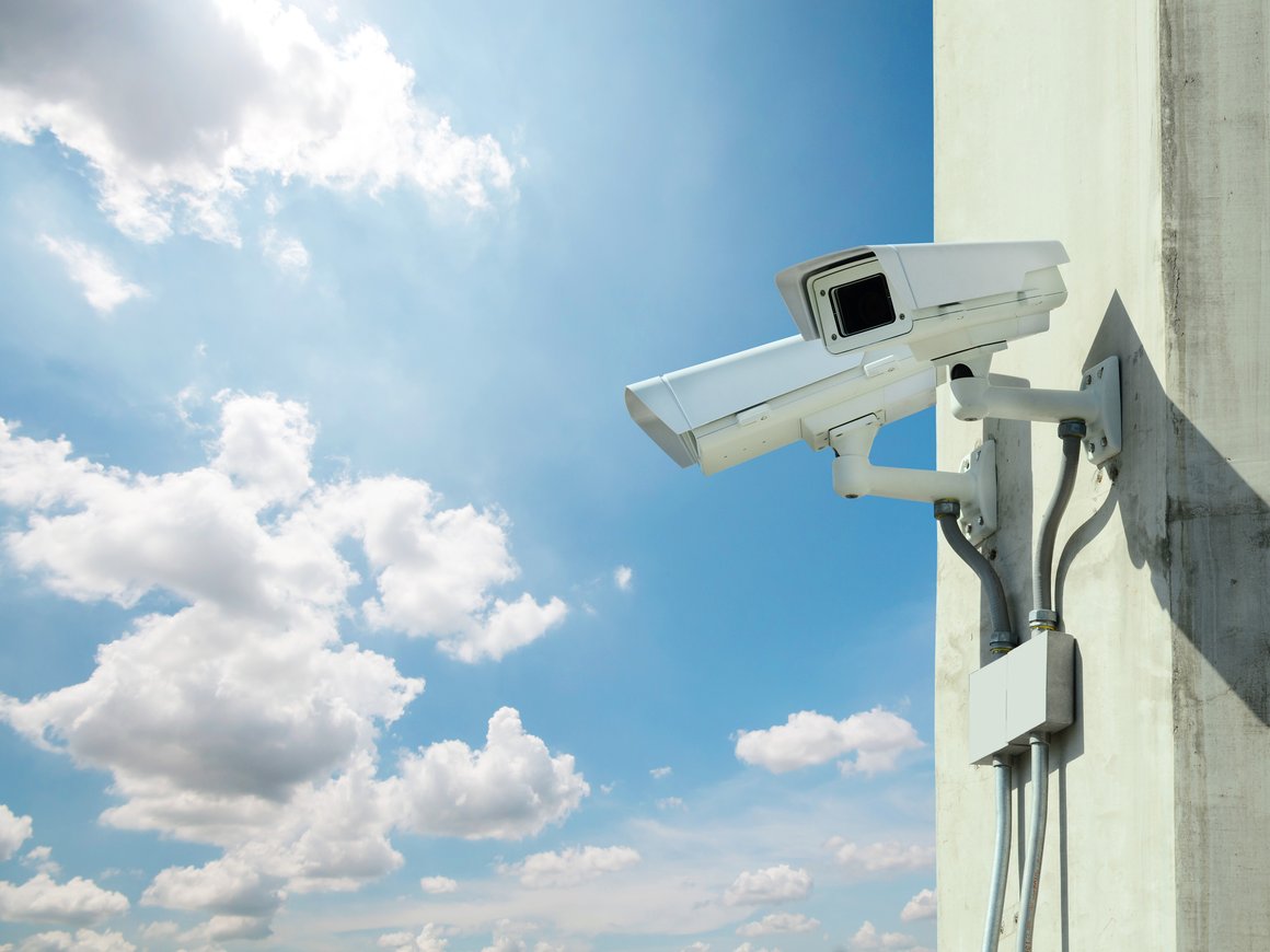 Как не позволить ИИ использовать ваши селфи для обучения