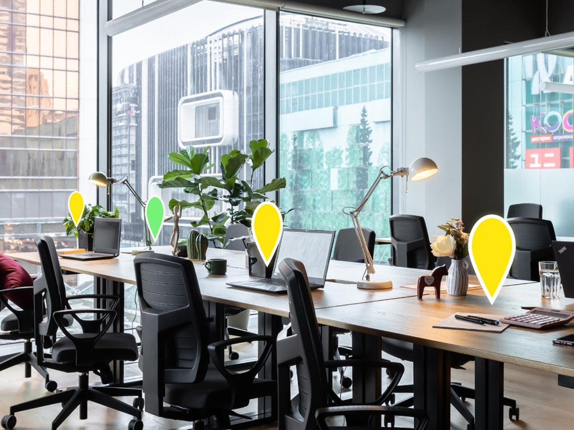 В России представили модернизированный «умный стол» с поддержкой бронирования рабочего места