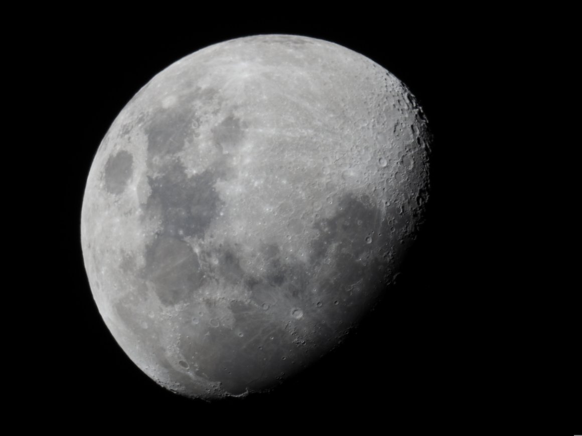 «Роскосмос» назвал дату первой российской миссии на Луну