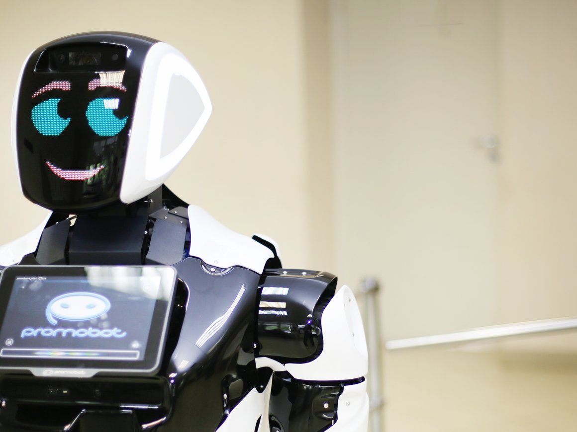 Производитель роботов Promobot привлечет 400 млн рублей от Корпорации МСП и итальянского фонда Mikro Kapital