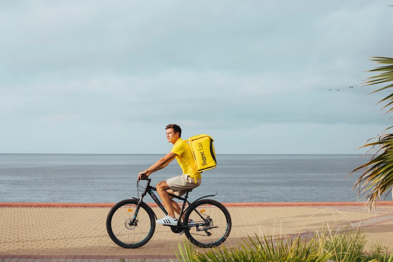 «Яндекс.Еда» начала доставлять заказы на пляжи Сочи и Адлера