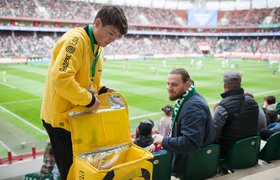 «Яндекс.Еда» начала доставлять еду и напитки на футбольные матчи