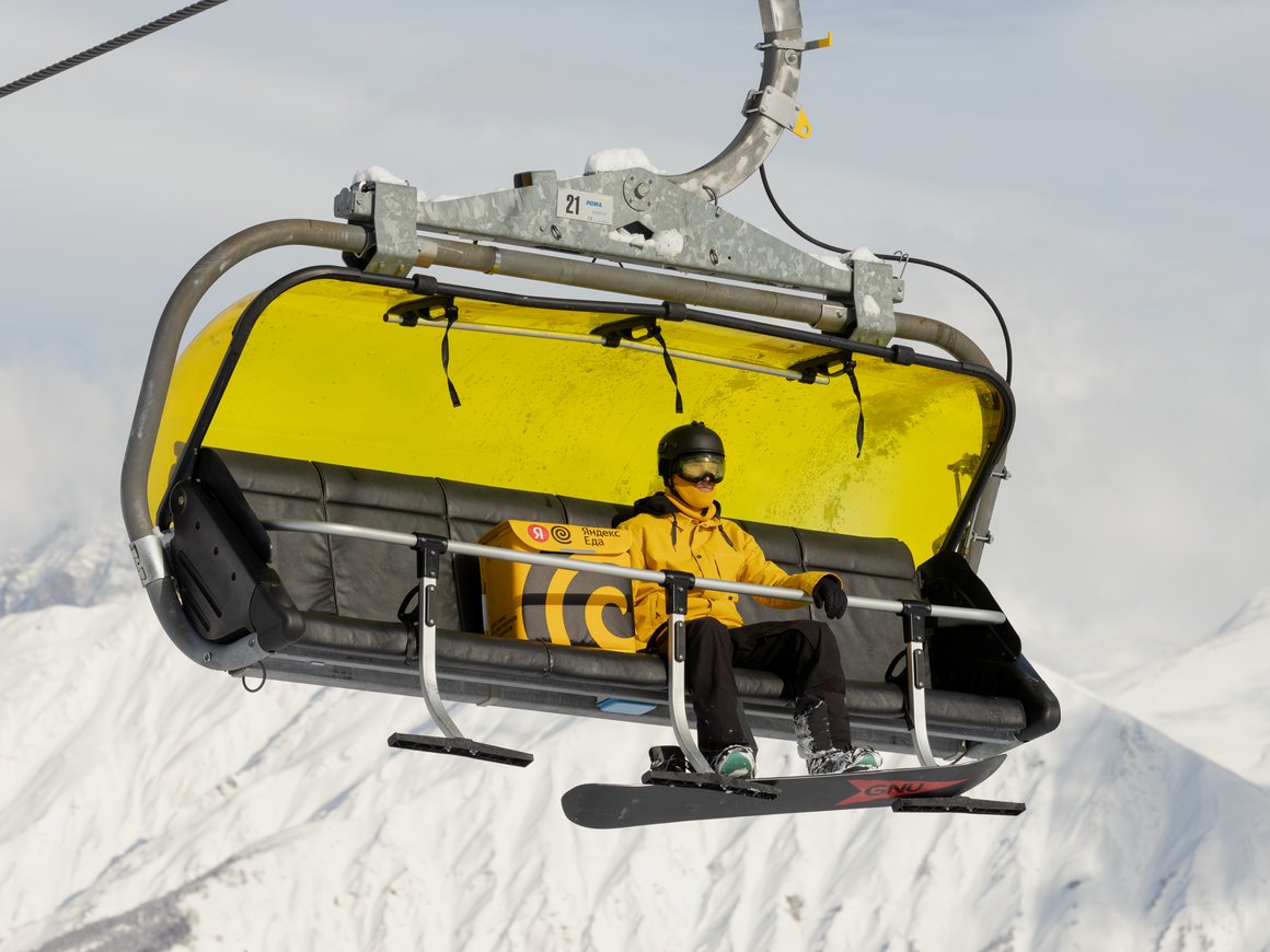 Delivery Club и «Яндекс» запустили доставку еды на горнолыжных курортах в Сочи