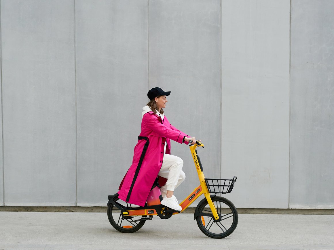 Whoosh запустил интернет-магазин с одеждой и самокатами