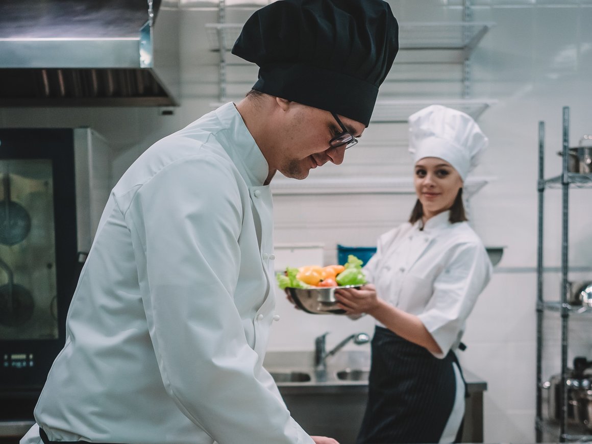 Сеть кулинарных коворкингов «Твое место» привлекла инвестиции от группы «Самолет»