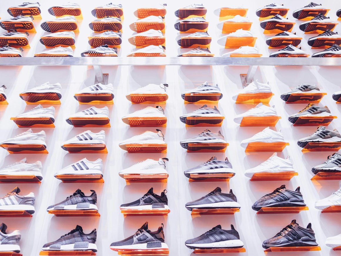 Аналитики рассказали о многомиллиардных продажах Adidas на российских маркетплейсах